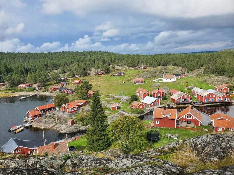 Expandable Campers: Space-Efficient RVs for Modern Travel