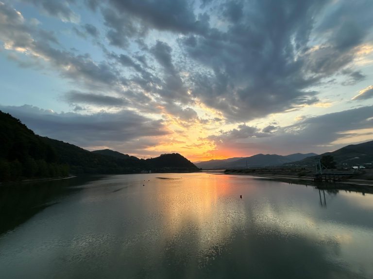 Overland RV Rental: A Complete Guide to Off-Grid Travel