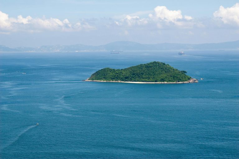 RV Air Conditioning for 110°F+ Weather: Stay Cool Fast