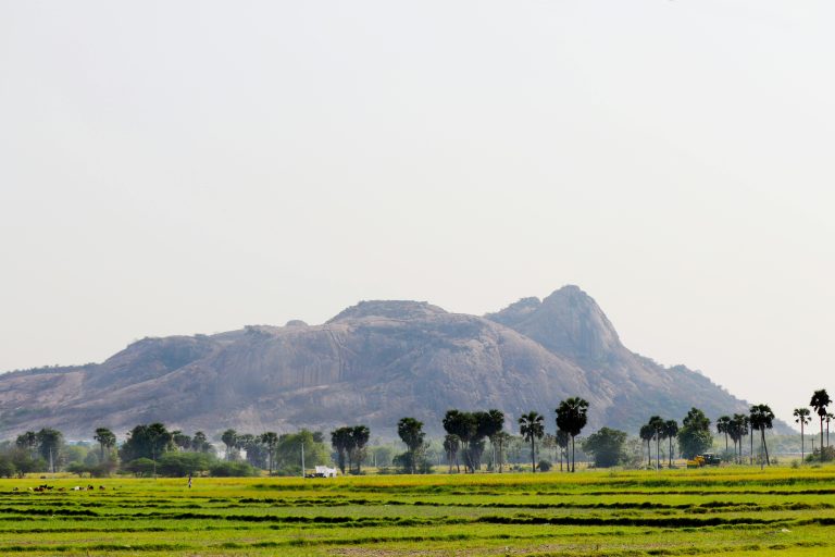 Truck Cap Aerodynamics for Towing: Improve Efficiency